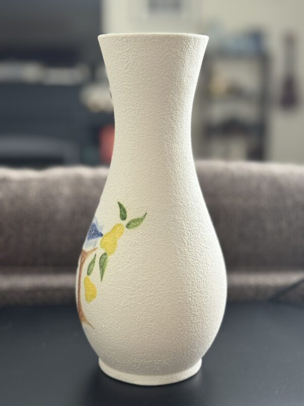1976 Partridge in a Pear Tree Studio Vase - Image 4