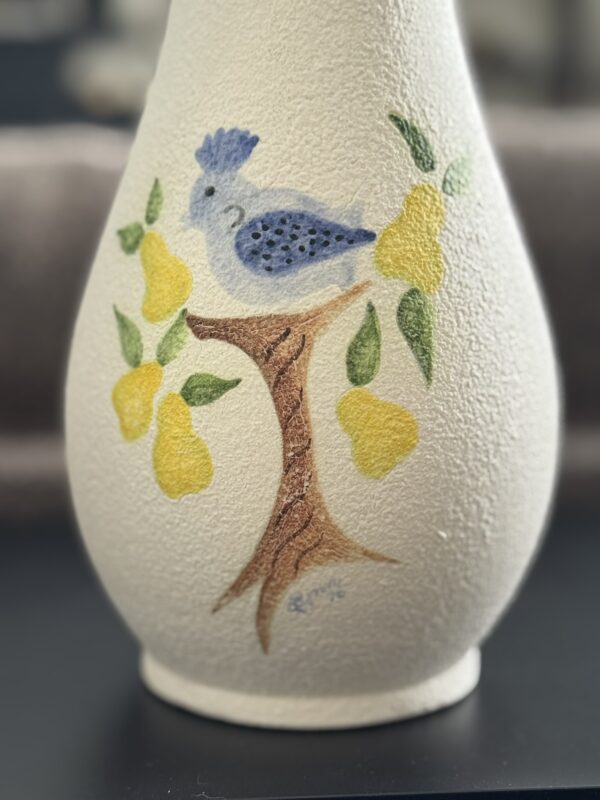 1976 Partridge in a Pear Tree Studio Vase - Image 7