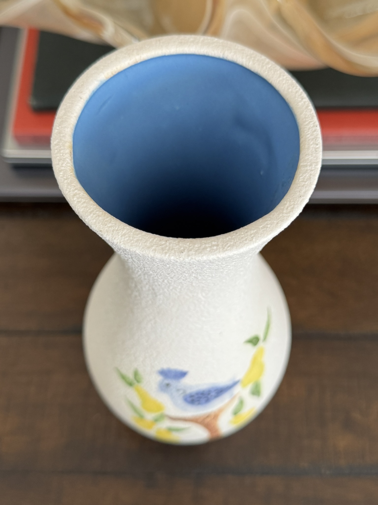 1976 Partridge in a Pear Tree Studio Vase - Image 8