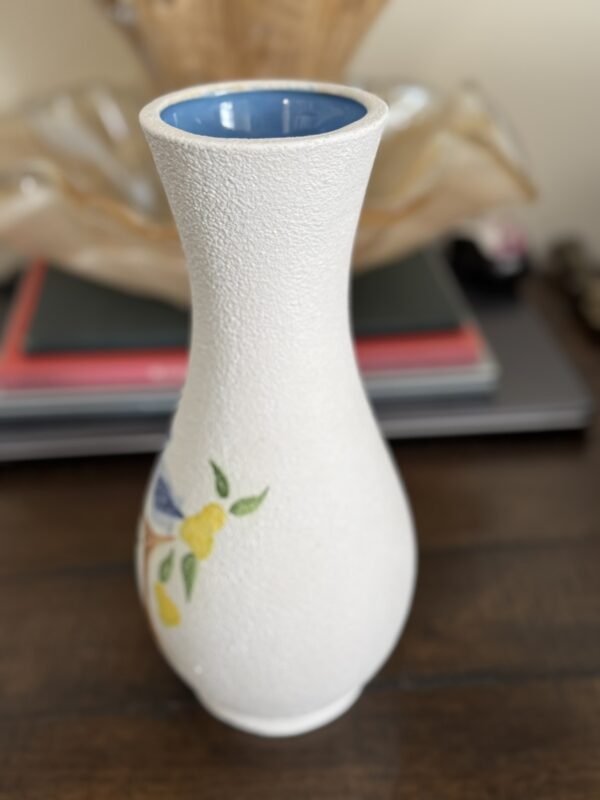 1976 Partridge in a Pear Tree Studio Vase - Image 9