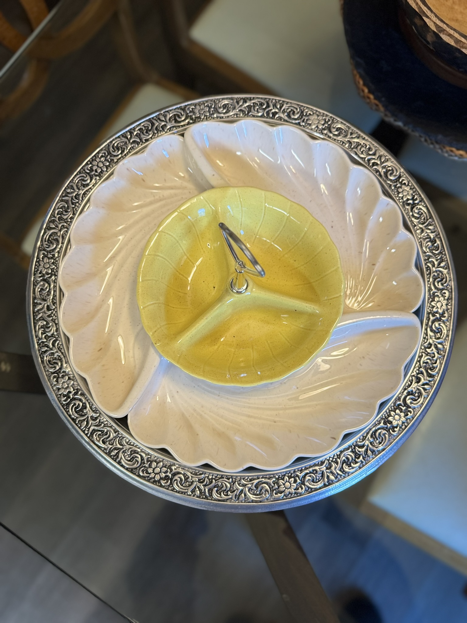 Wilton Armetale Floral Rim Lazy Susan Serving Tray - Image 6